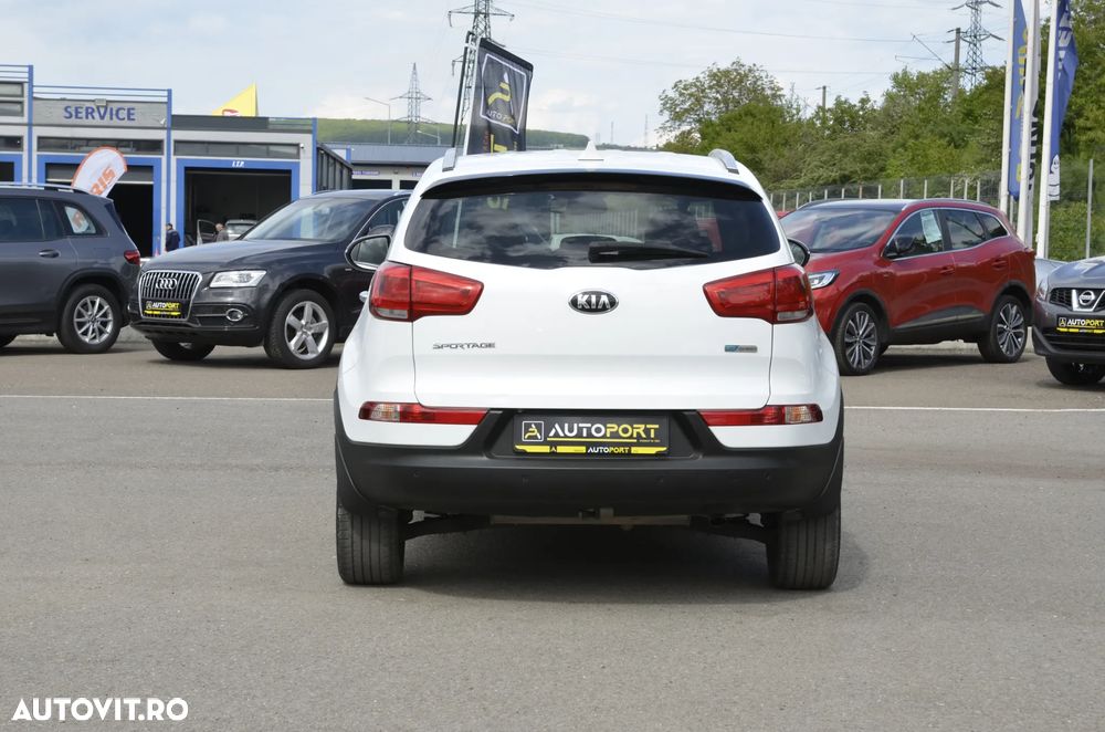 Kia Sportage 1.7 CRDI 2WD Spirit - 6