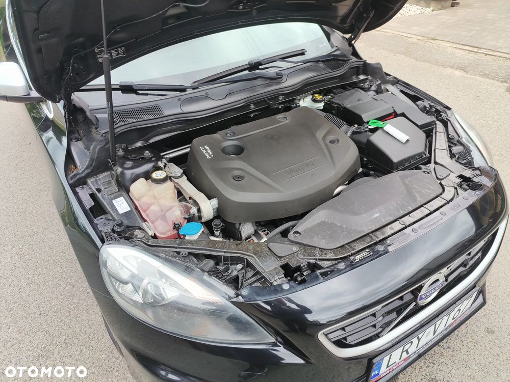 Volvo V40 D4 Drive-E R-Design Summum - 31
