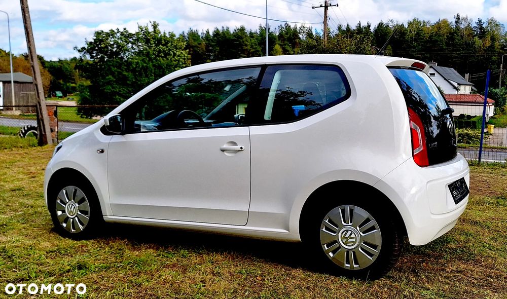 Volkswagen up! (BlueMotion Technology) move - 3