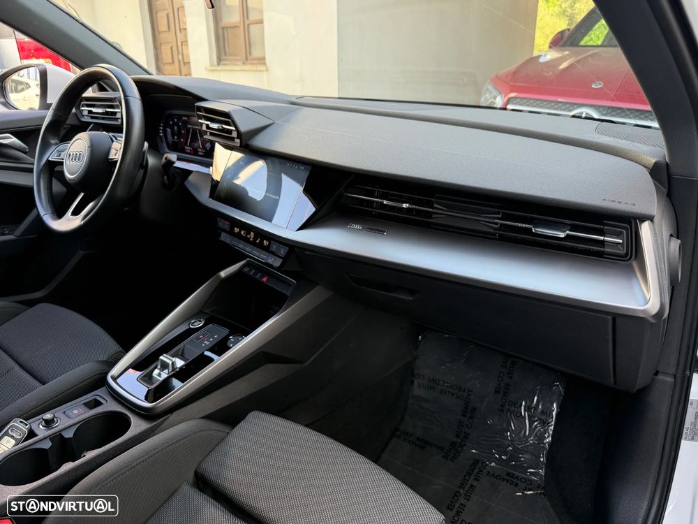 Audi A3 Sportback 30 TDI S line S tronic - 27