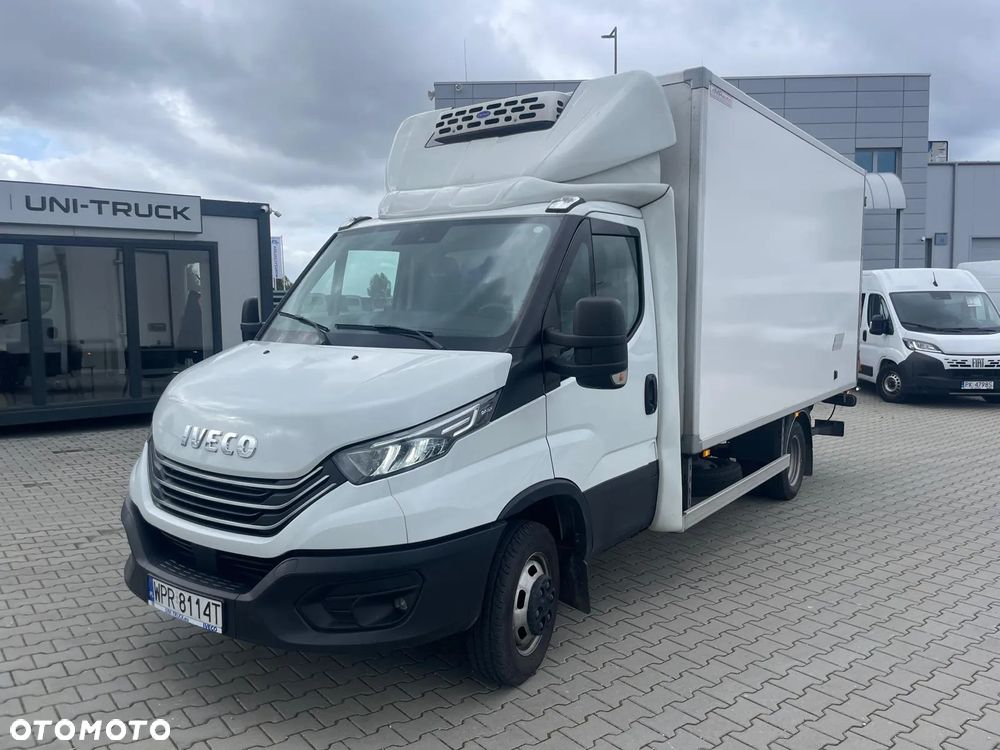 Iveco 50C18 Chłodnia Izoterma Winda