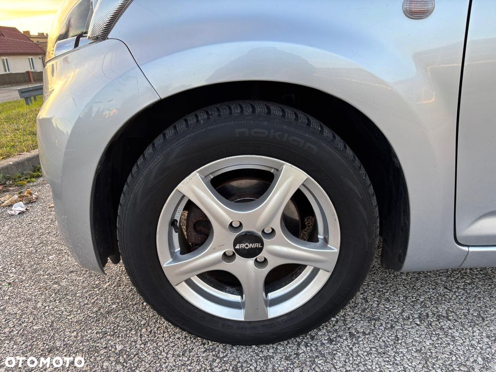 Daihatsu Sirion 1.3 - 19