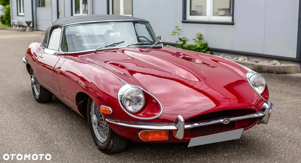 Jaguar E-Type - 8