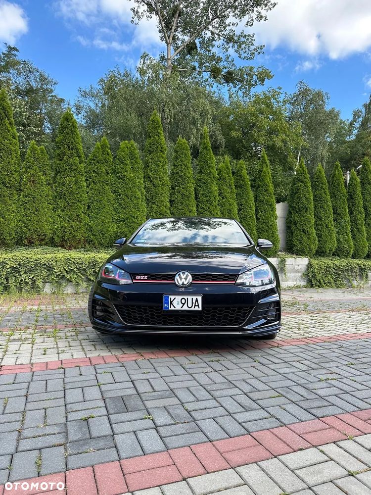 Volkswagen Golf GTI (BlueMotion Technology) - 8