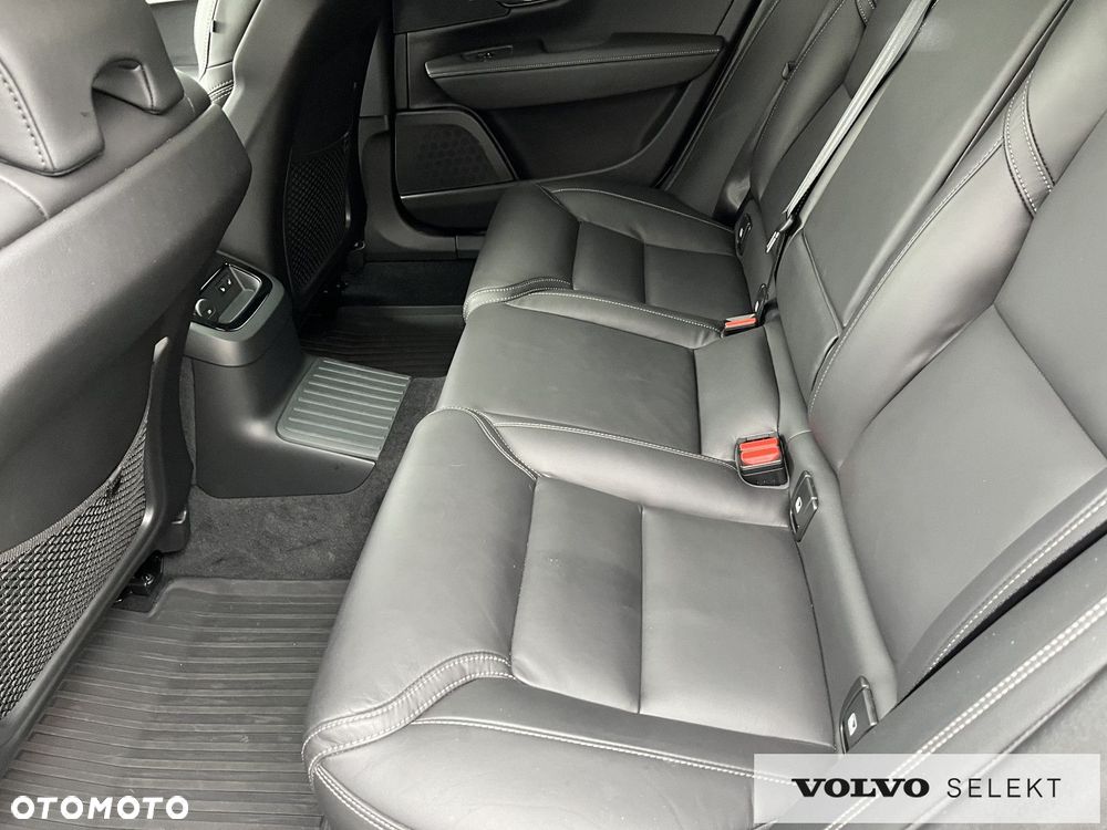 Volvo V90 - 31