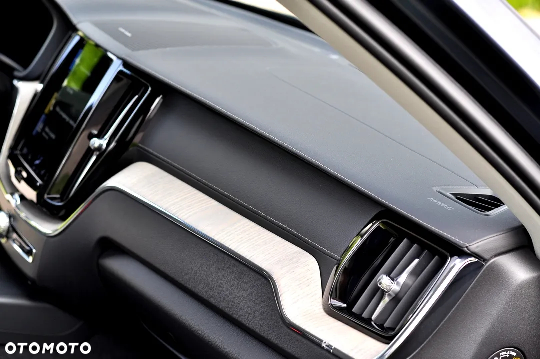 Volvo XC 60 B4 D Geartronic Inscription - 28
