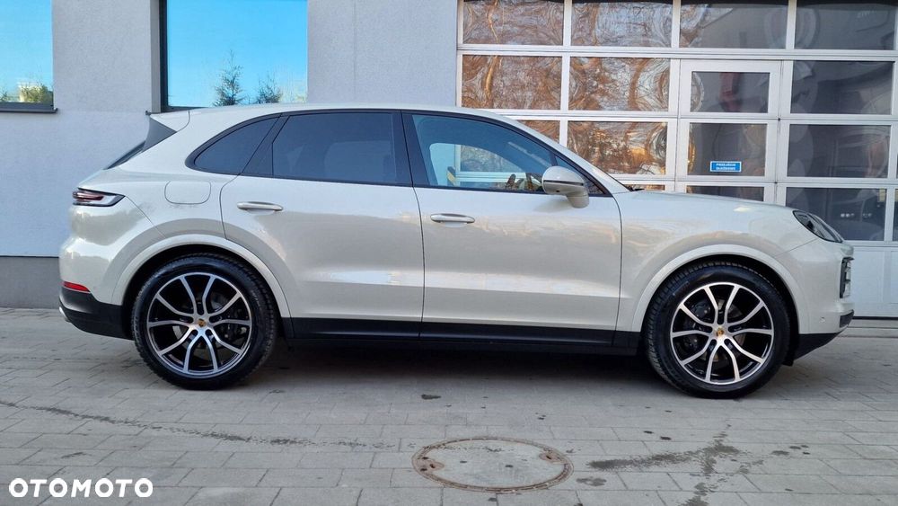 Porsche Cayenne - 5