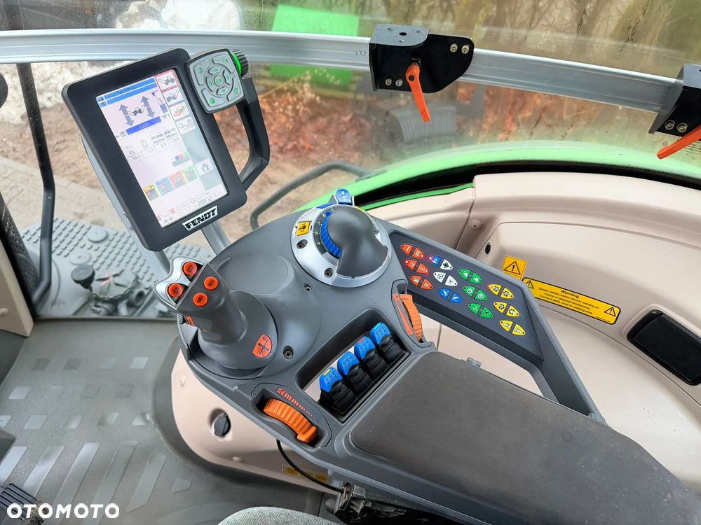 Fendt 828 Vario - 25