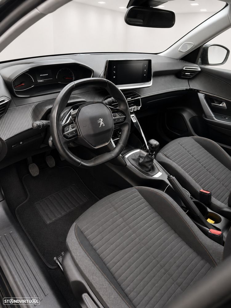 Peugeot 2008 - 10