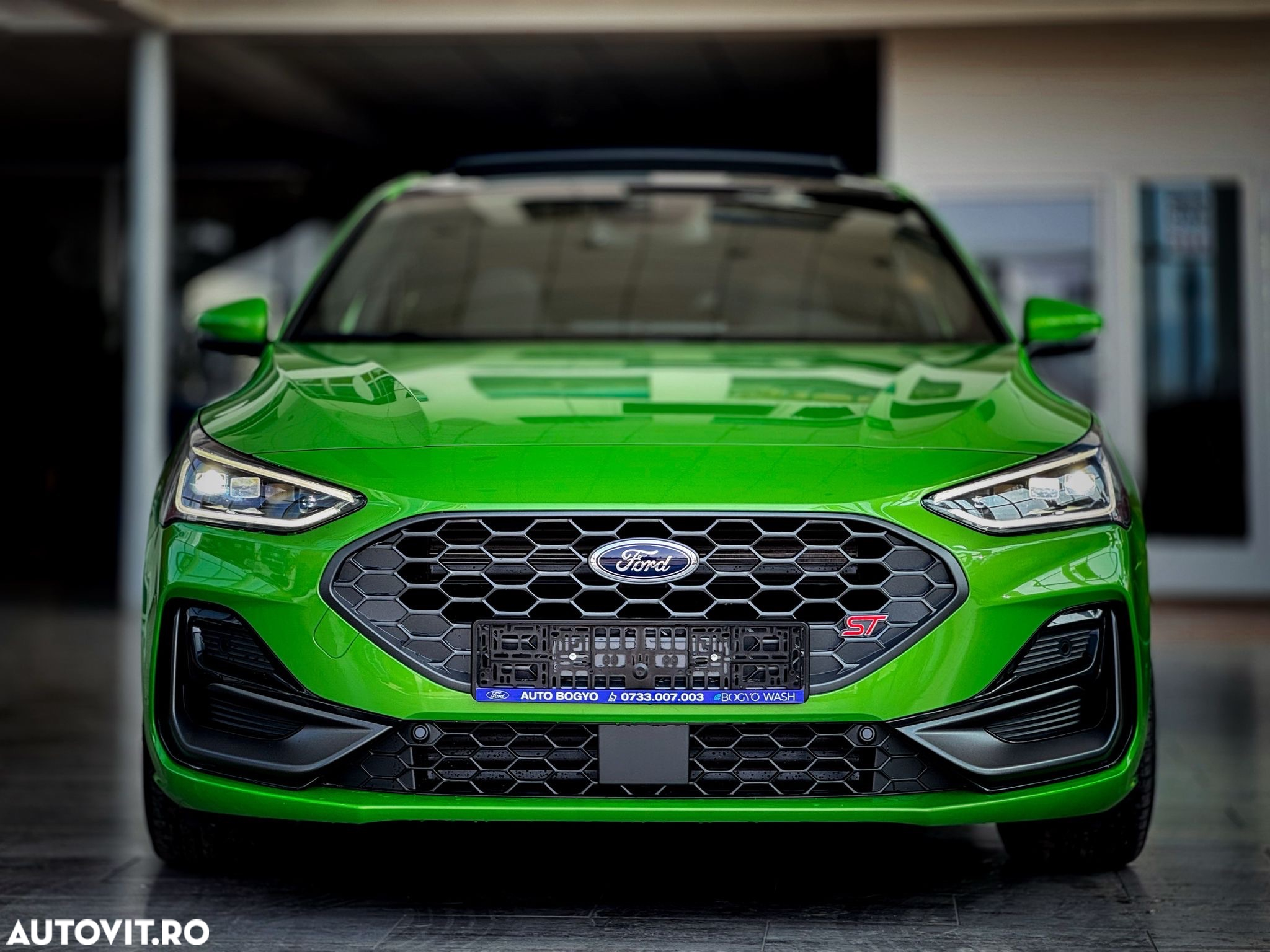 Ford Focus 2.3 Ecoboost ST X - 9
