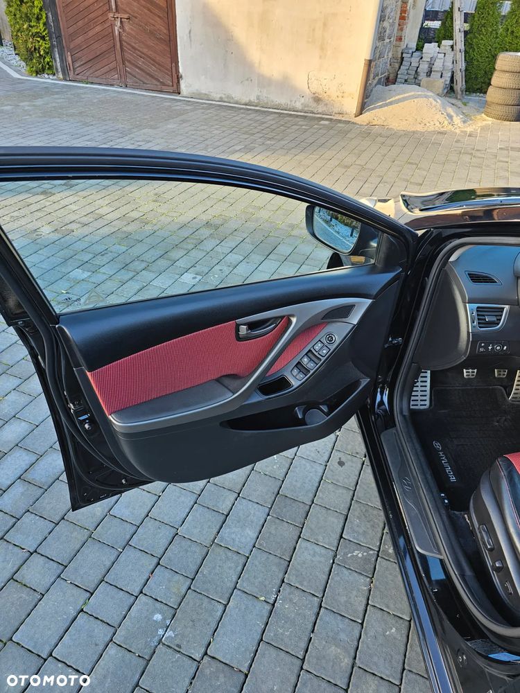 Hyundai Elantra 1.6 Style - 5