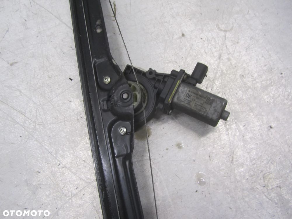 Silniczek Mechanizmu Podnoszenia Szyby Lewy Przód Iveco Daily 2014->2.3 HPI - 4