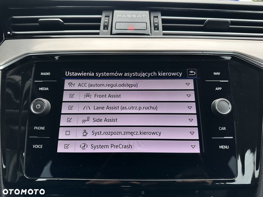 Volkswagen Passat 2.0 TDI Elegance DSG - 17