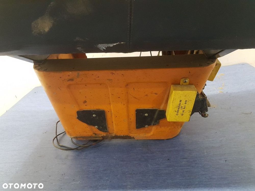 MERCEDES BENZ T1 KACZKA 207 D FOTEL PASAŻERA - 5