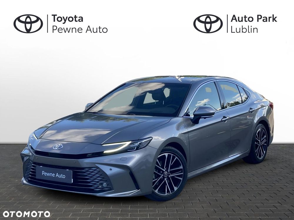 Toyota Camry - 1