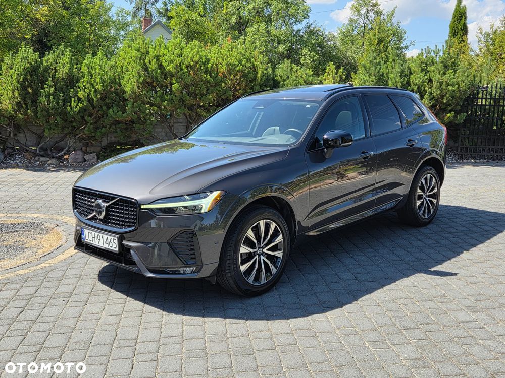 Volvo XC 60 B5 B AWD Plus Dark - 2