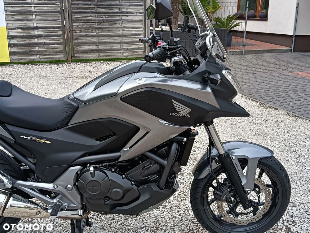Honda NC - 17