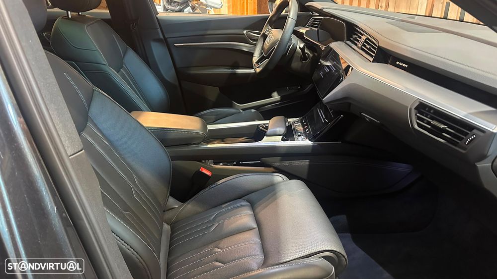 Audi Q8 e-Tron Sportback 55 quattro S line - 10