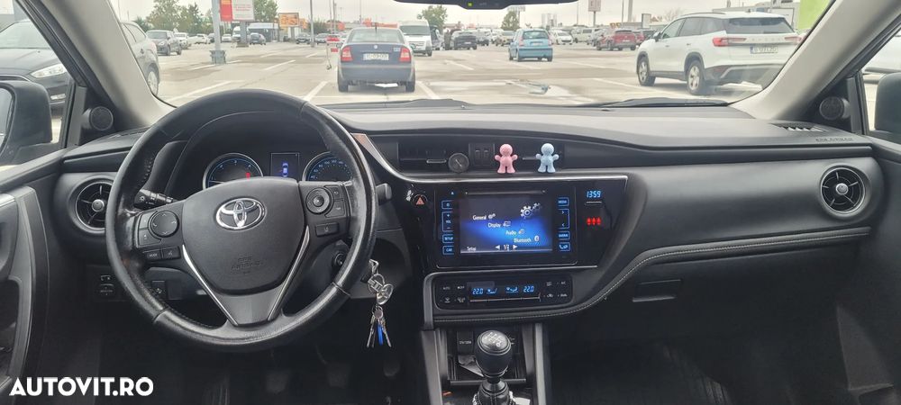 Toyota Corolla - 7