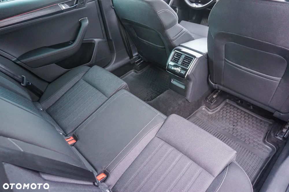 Skoda Superb 2.0 TSI Style DSG - 34