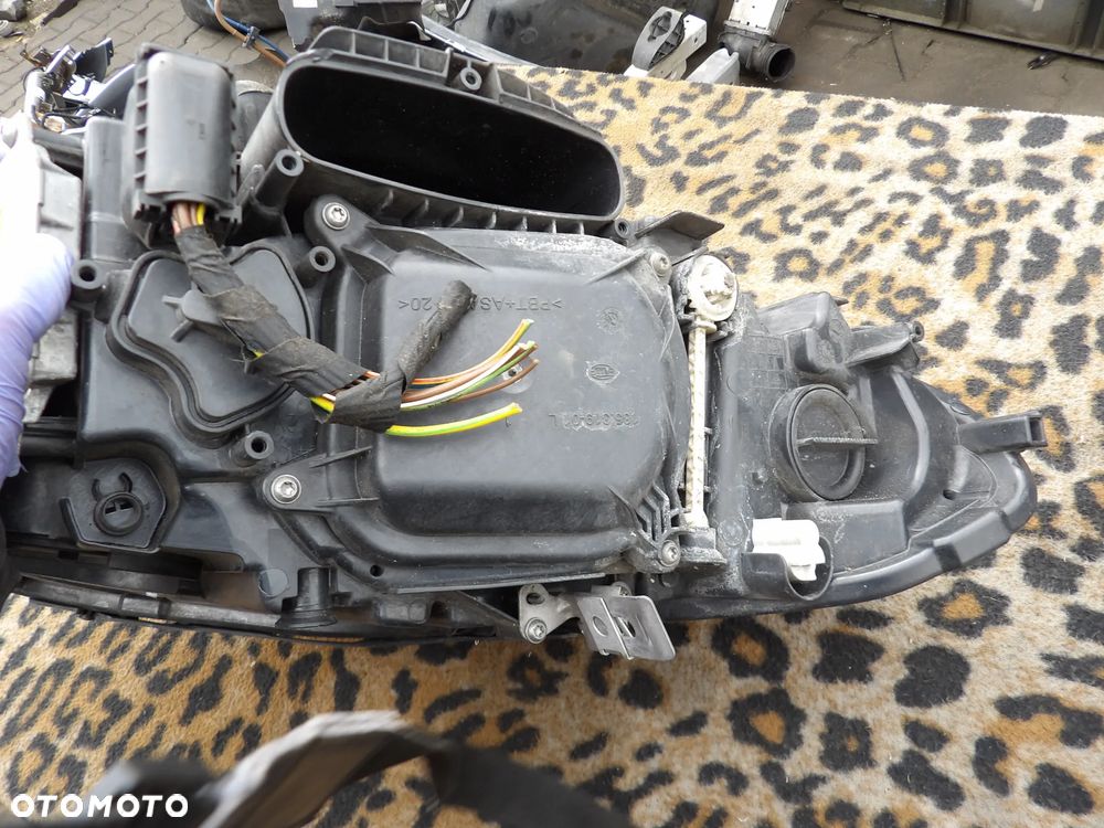 BMW - F10 - XENON - LIFT - NIE SKRĘTNA - UK - 7317133 - 8
