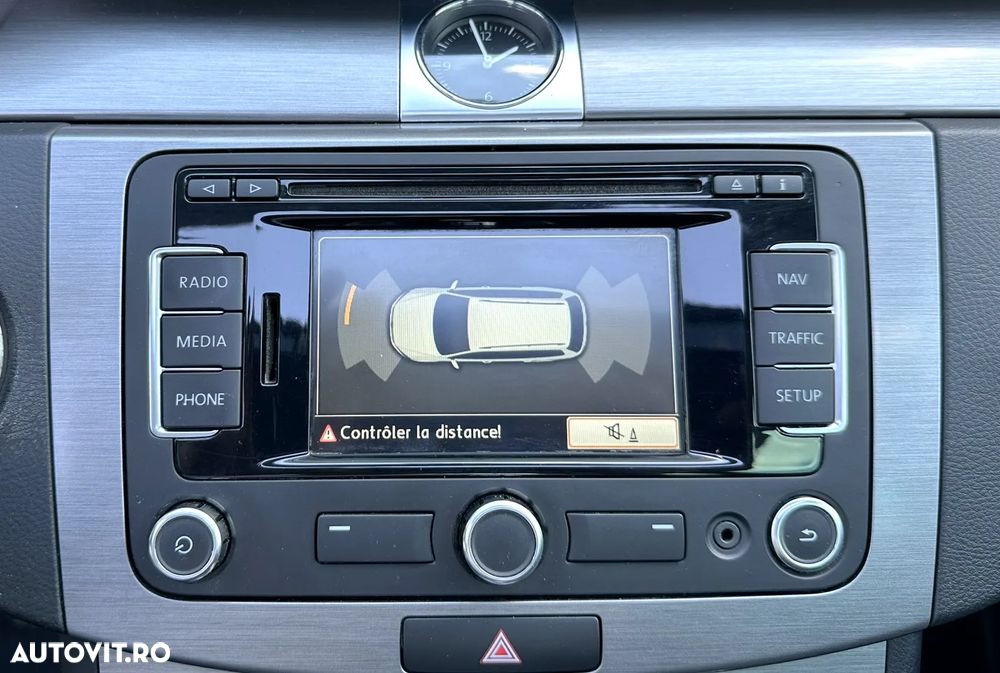 Volkswagen Passat - 14