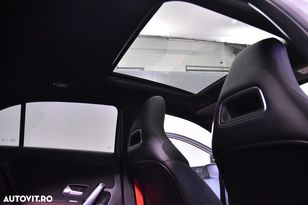 Mercedes-Benz A AMG 35 4Matic AMG Speedshift DCT 7G - 25