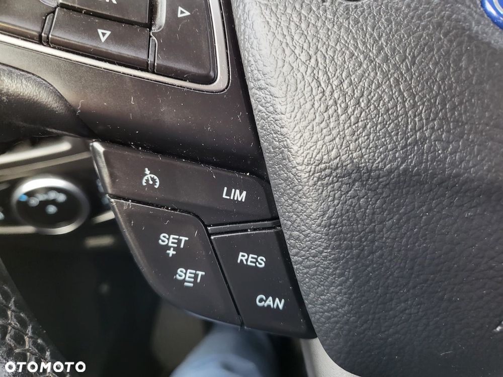 Ford Focus 1.0 EcoBoost STart-Stopp-System TITANIUM - 25