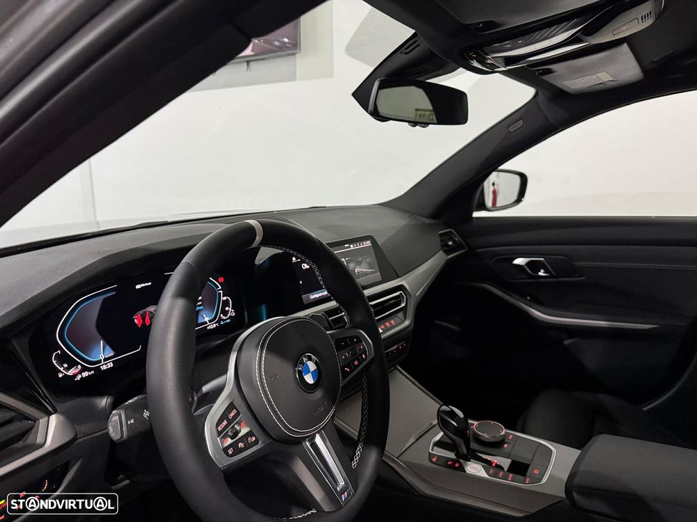 BMW 330 e Pack M Auto - 10