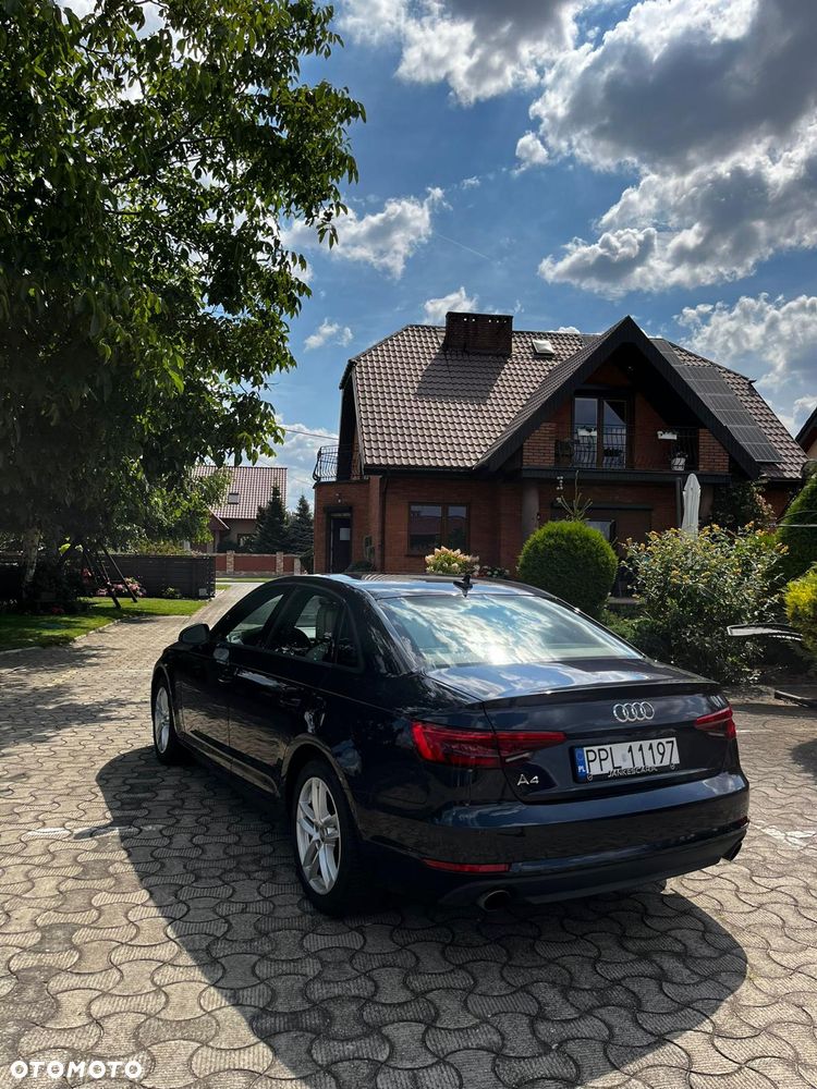 Audi A4 Limousine - 5