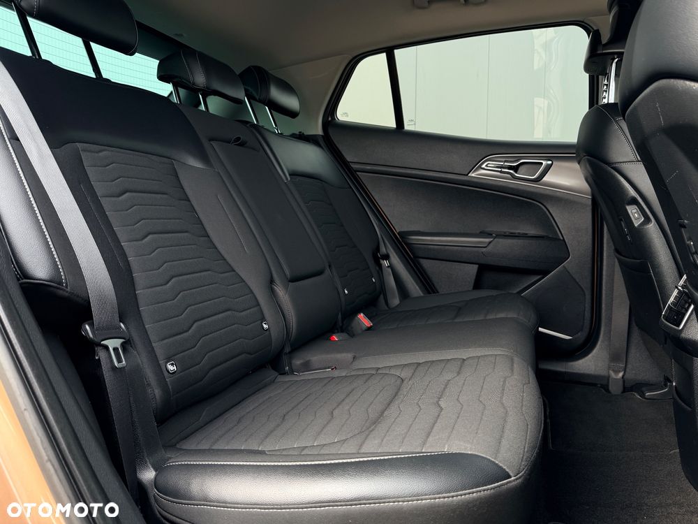 Kia Sportage 1.6 T-GDI PHEV Business Line 4WD - 27