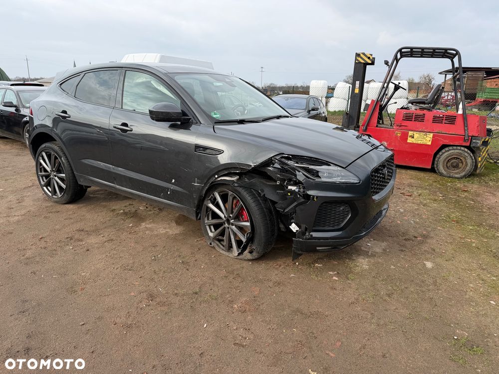Jaguar E-Pace P300 AWD R-Dynamic HSE - 12