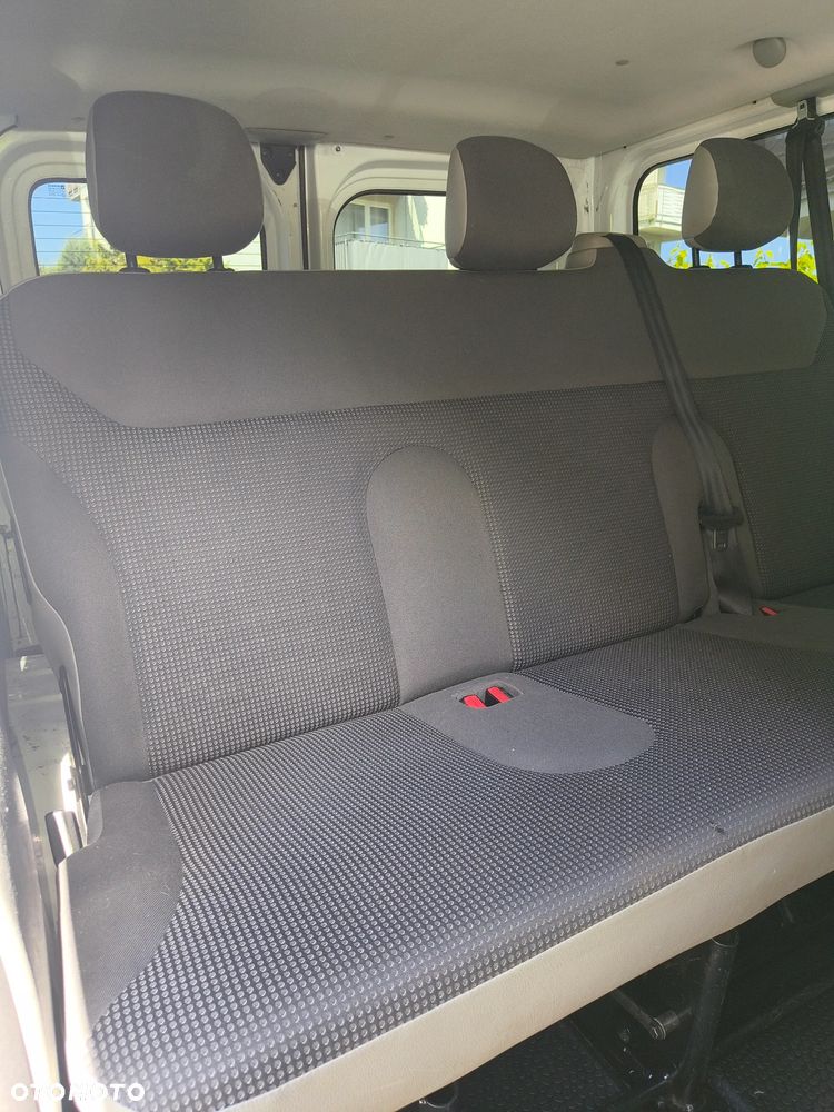 Opel Vivaro L2H1 2.9t Essentia - 15