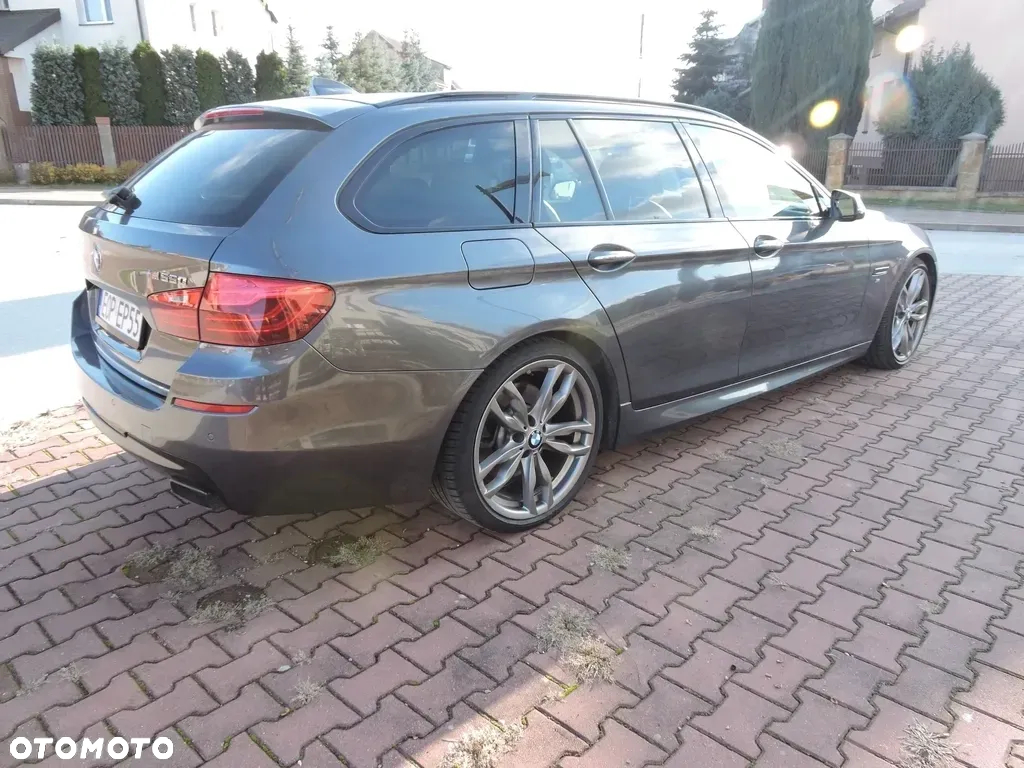 BMW Seria 5 M550d xDrive Touring Sport-Aut - 13