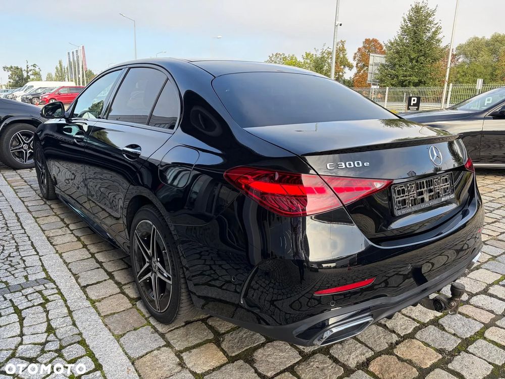 Mercedes-Benz Klasa C 300 e PHEV 4-Matic AMG - 6