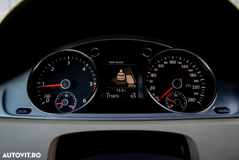 Volkswagen Passat CC - 30