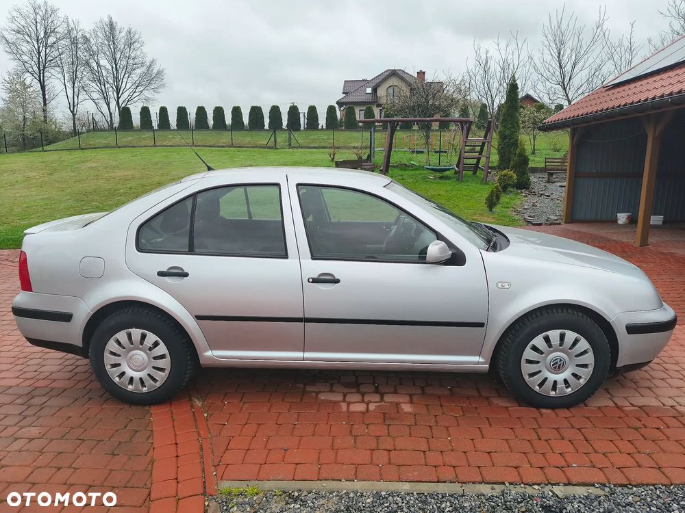 Volkswagen Bora 1.9 TDI - 11