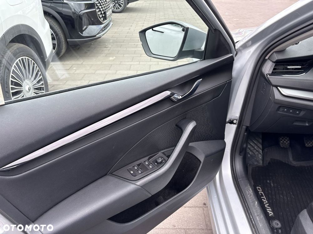 Skoda Octavia 1.5 TSI ACT Ambition - 10