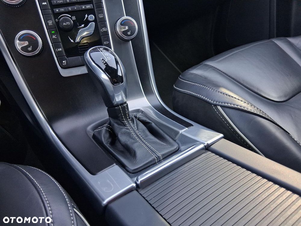 Volvo XC 60 - 12