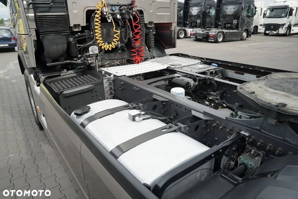 Volvo FH 460 / NISKA KABINA / 2018 ROK / I-SHIFT / - 14