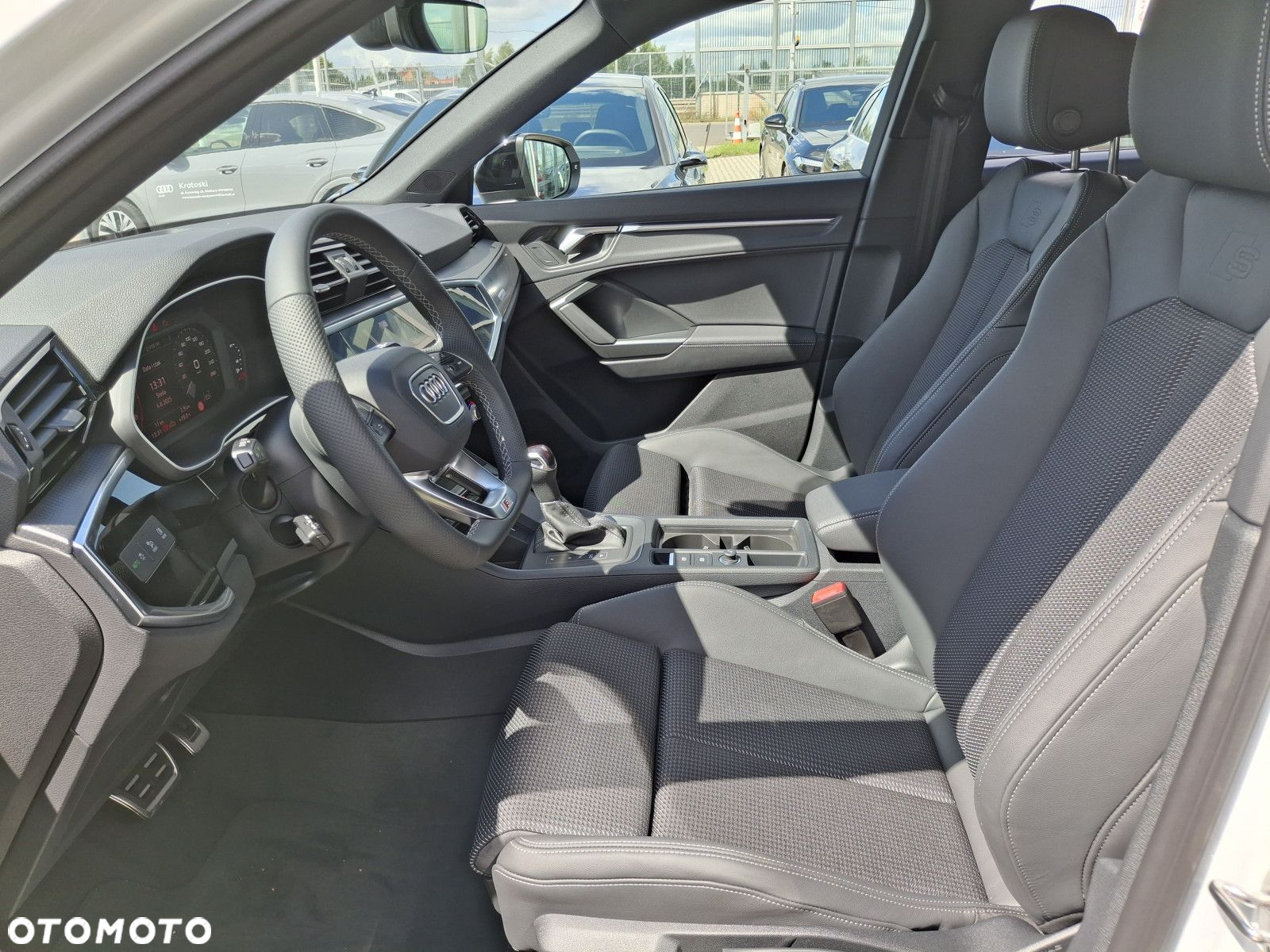 Audi Q3 - 24