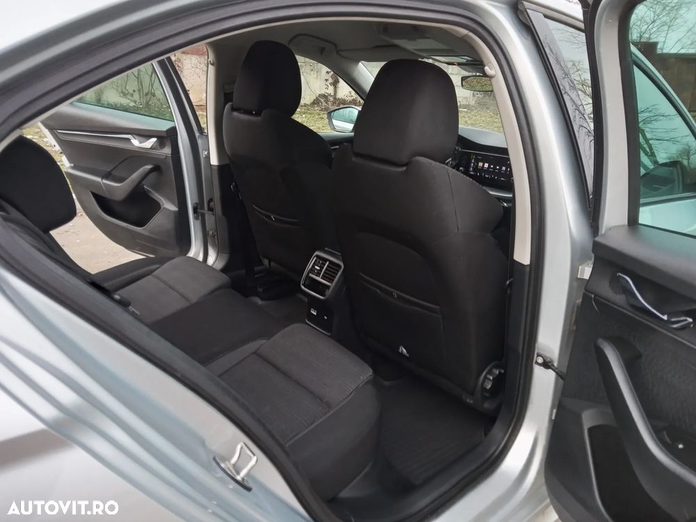 Skoda Octavia - 8