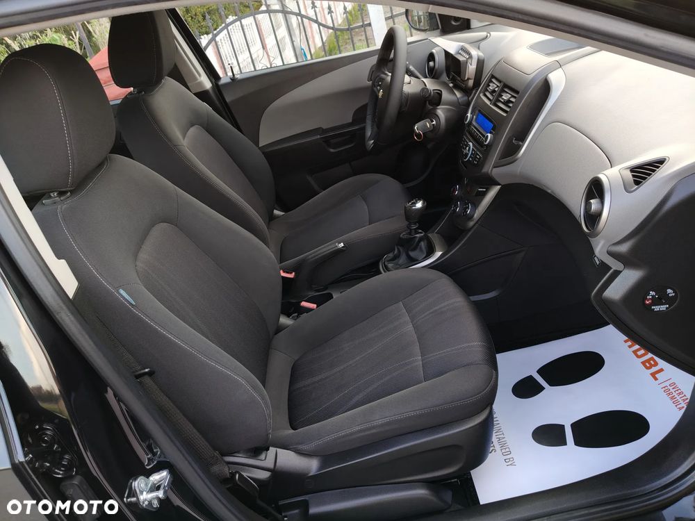 Chevrolet Aveo 1.2 LT - 28