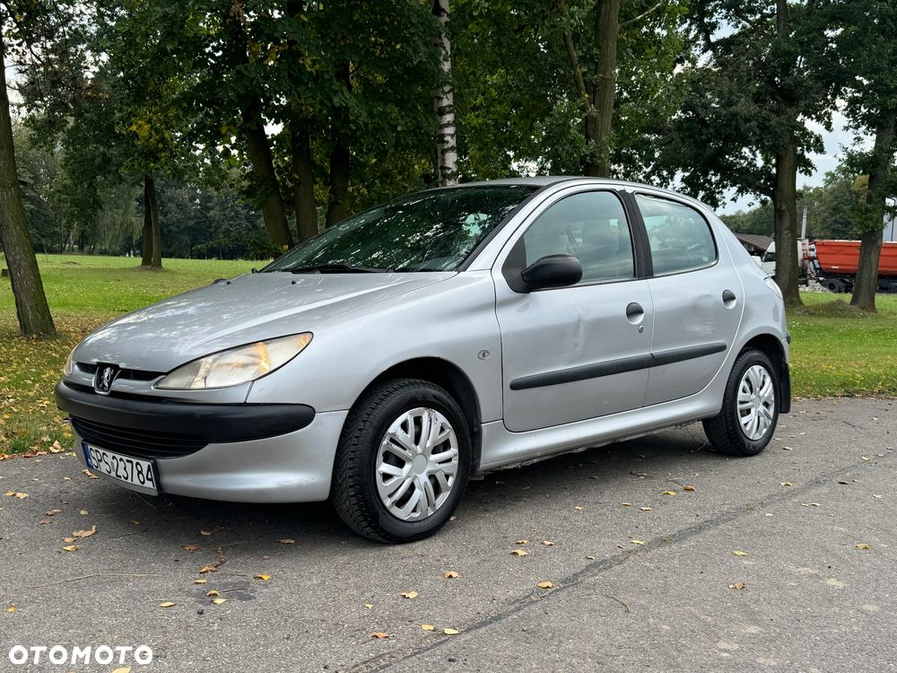 Peugeot 206 - 1