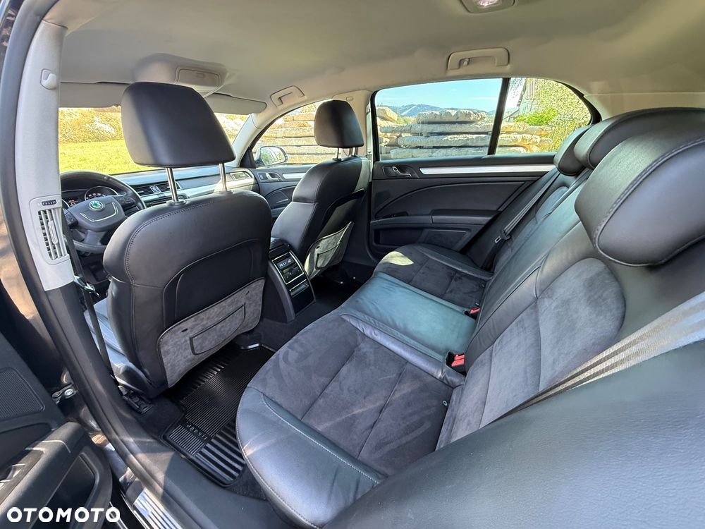 Skoda Superb 2.0 TDI L&K DSG - 10