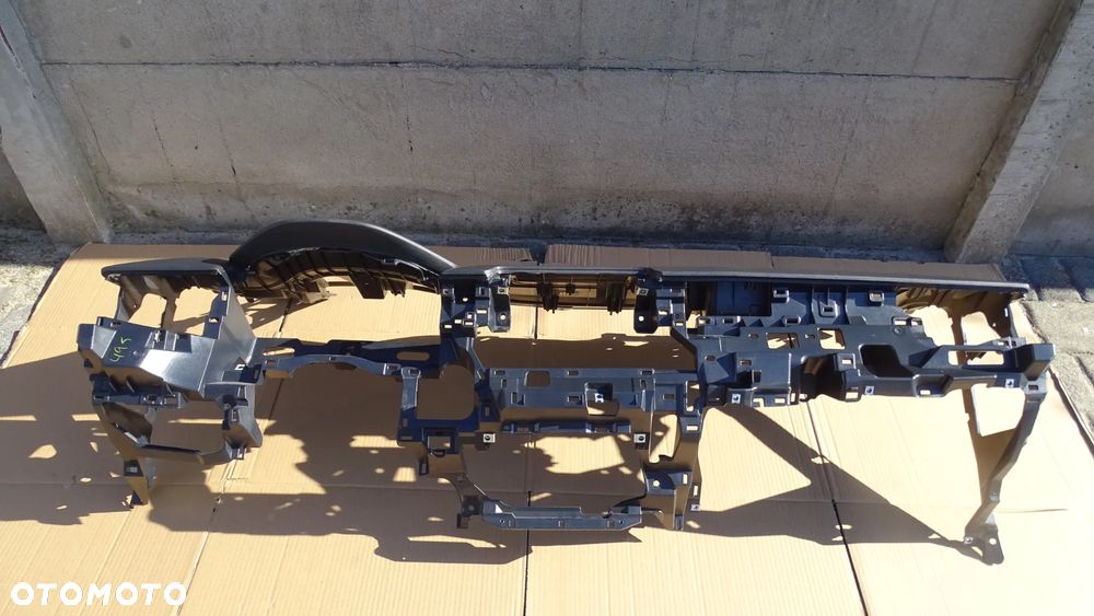 TOYOTA COROLLA E21 - deska rozdzielcza, konsoleta - 4