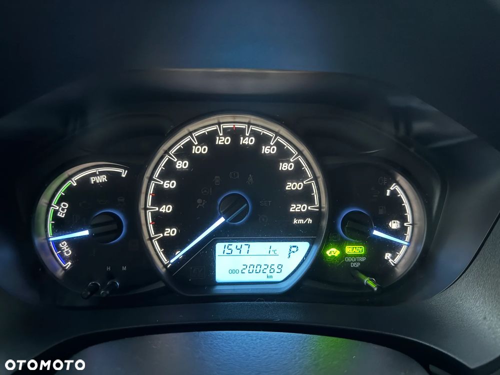 Toyota Yaris Hybrid 100 Active - 13