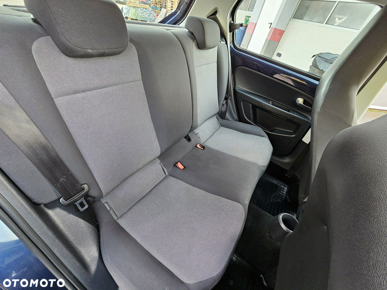 Volkswagen up! 1.0 street - 11