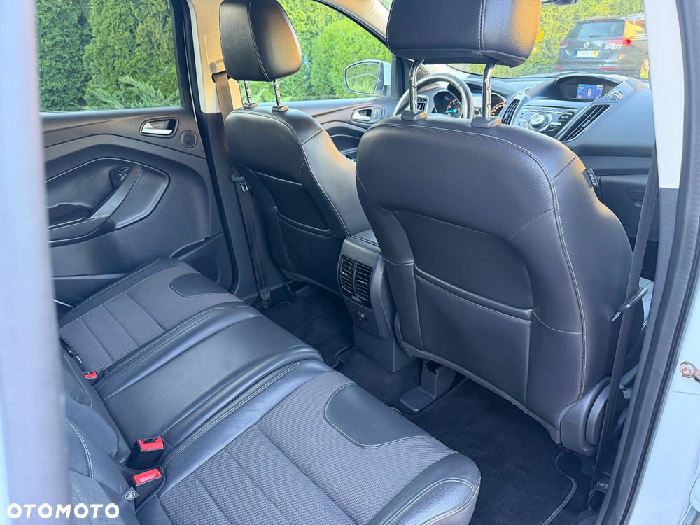 Ford Kuga 1.6 EcoBoost 2x4 Individual - 11