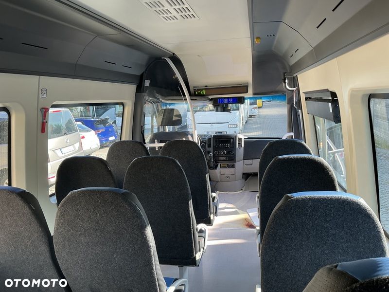 Mercedes-Benz SPRINTER 516 - 15
